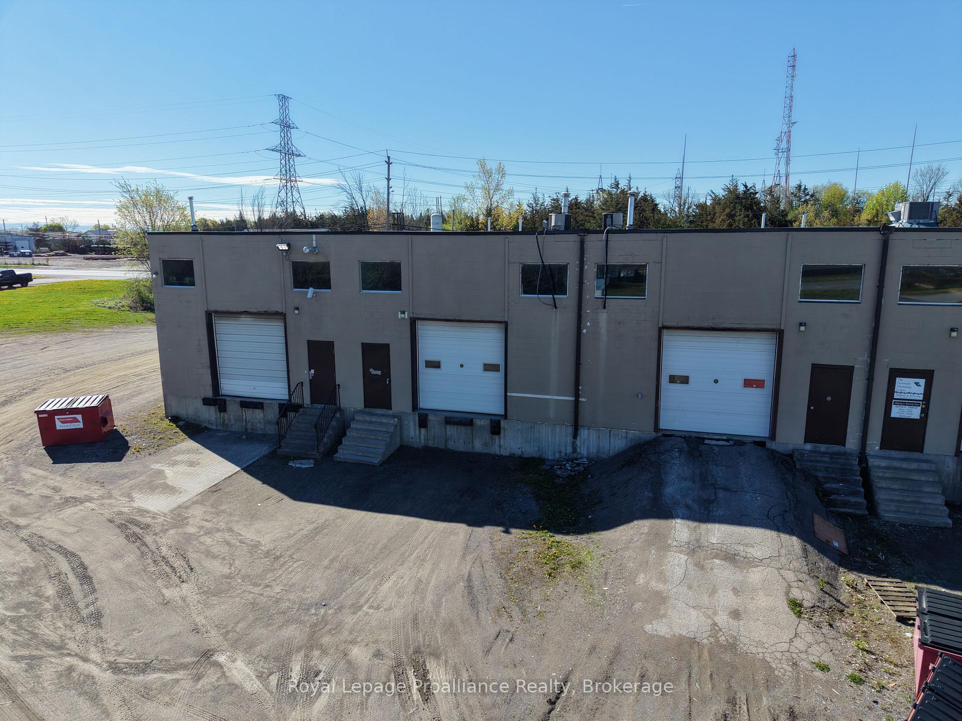 240 Adam Street 5, Belleville — photo 2 of 5