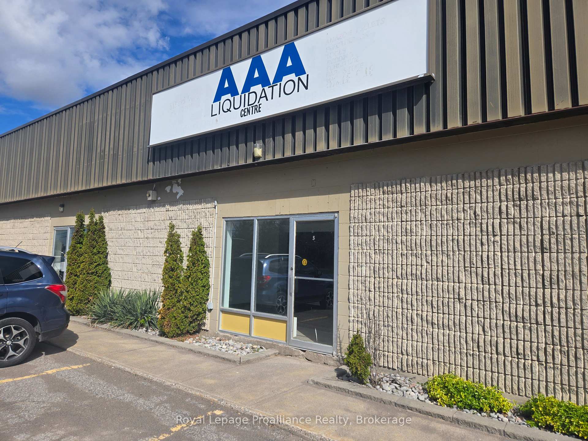 240 Adam Street 5, Belleville — photo 4 of 5