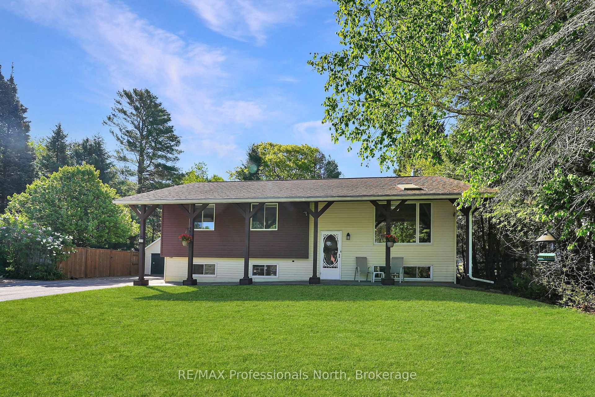 52 South Water Street, Minden Hills, ON K0M 2K0 — Minden Hills, Ontario