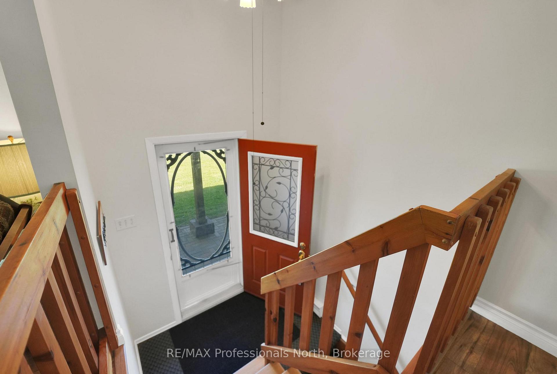 52 South Water Street, Minden Hills — photo 4 of 5