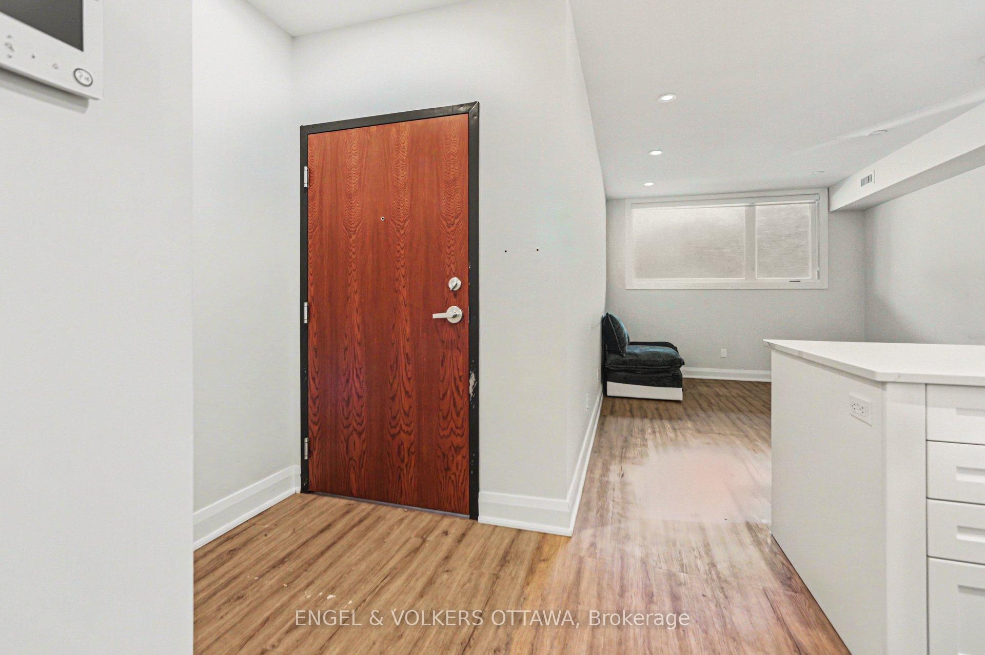 35 Monk Street 1, Glebe - Ottawa East and Area — photo 2 of 5