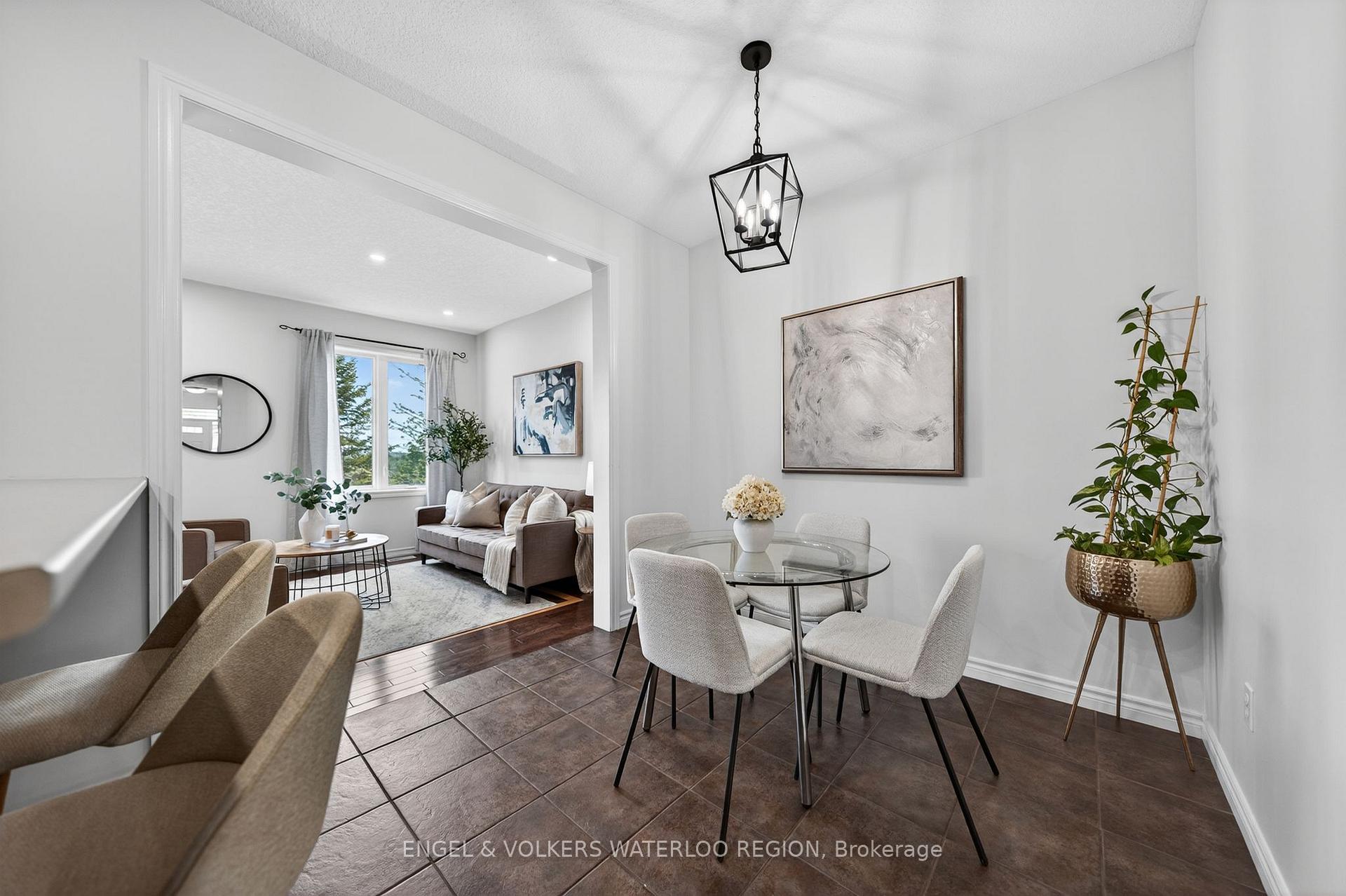 533 Wasaga Crescent, Waterloo — photo 5 of 5