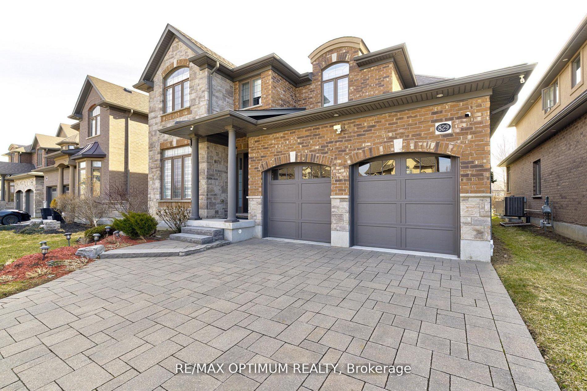 829 COPPER RIDGE Drive, Waterloo — photo 2 of 5