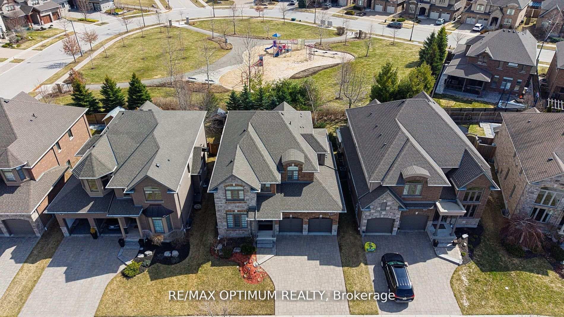 829 COPPER RIDGE Drive, Waterloo — photo 3 of 5