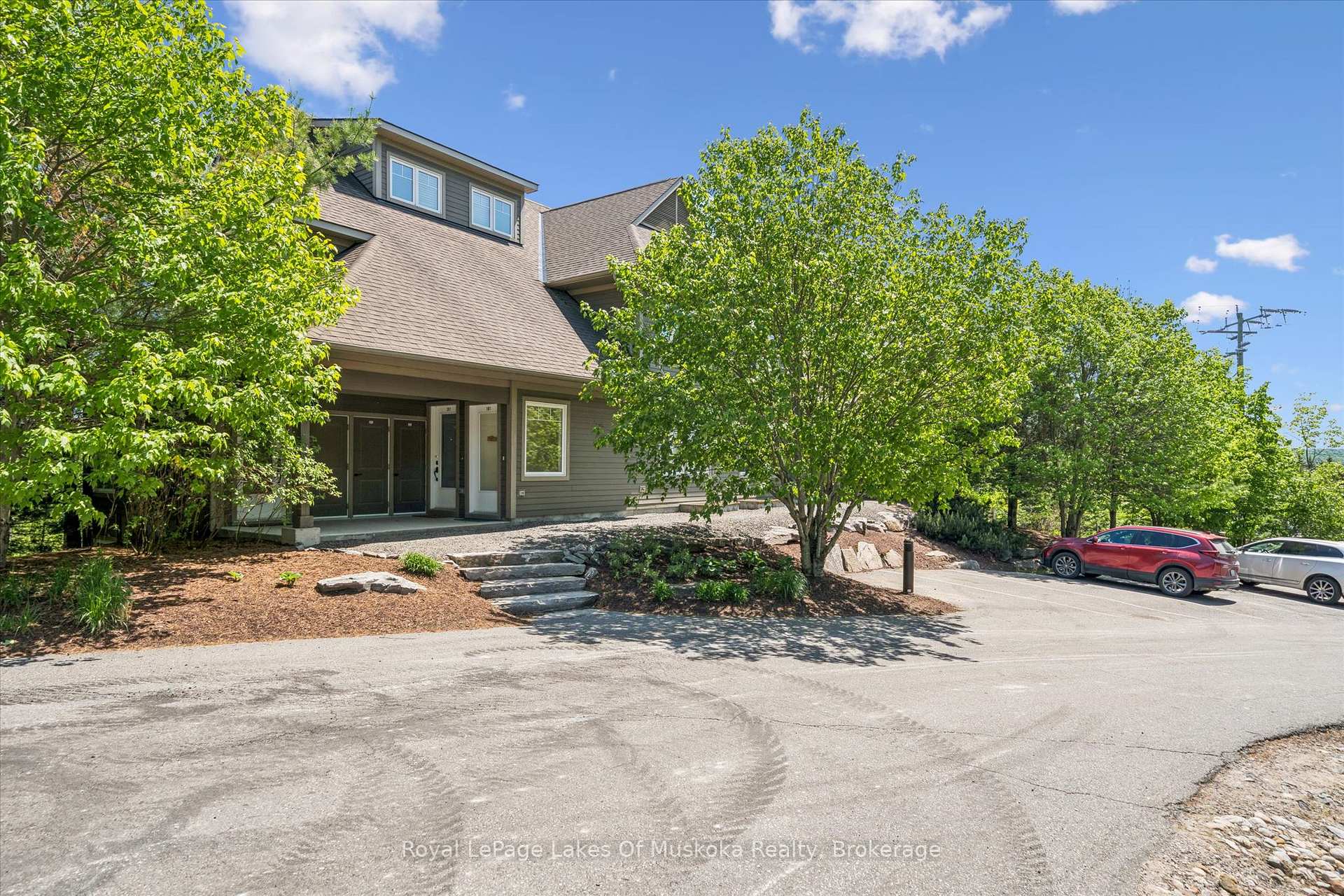 1 Tree Tops Lane 101, Huntsville, ON P1H 1A9 — Huntsville, Ontario