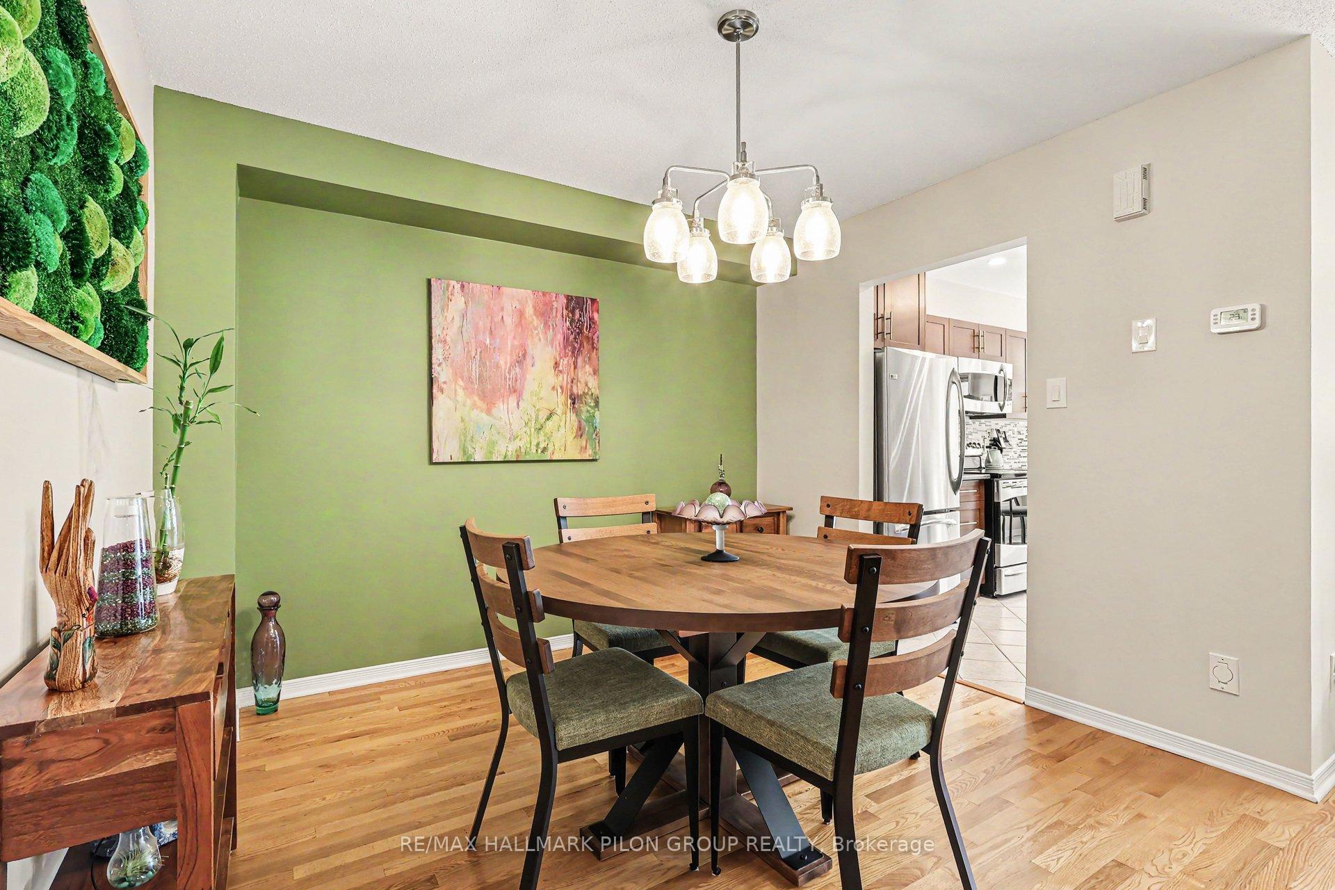 510 Wincanton Drive, Orleans - Cumberland and Area — photo 4 of 5