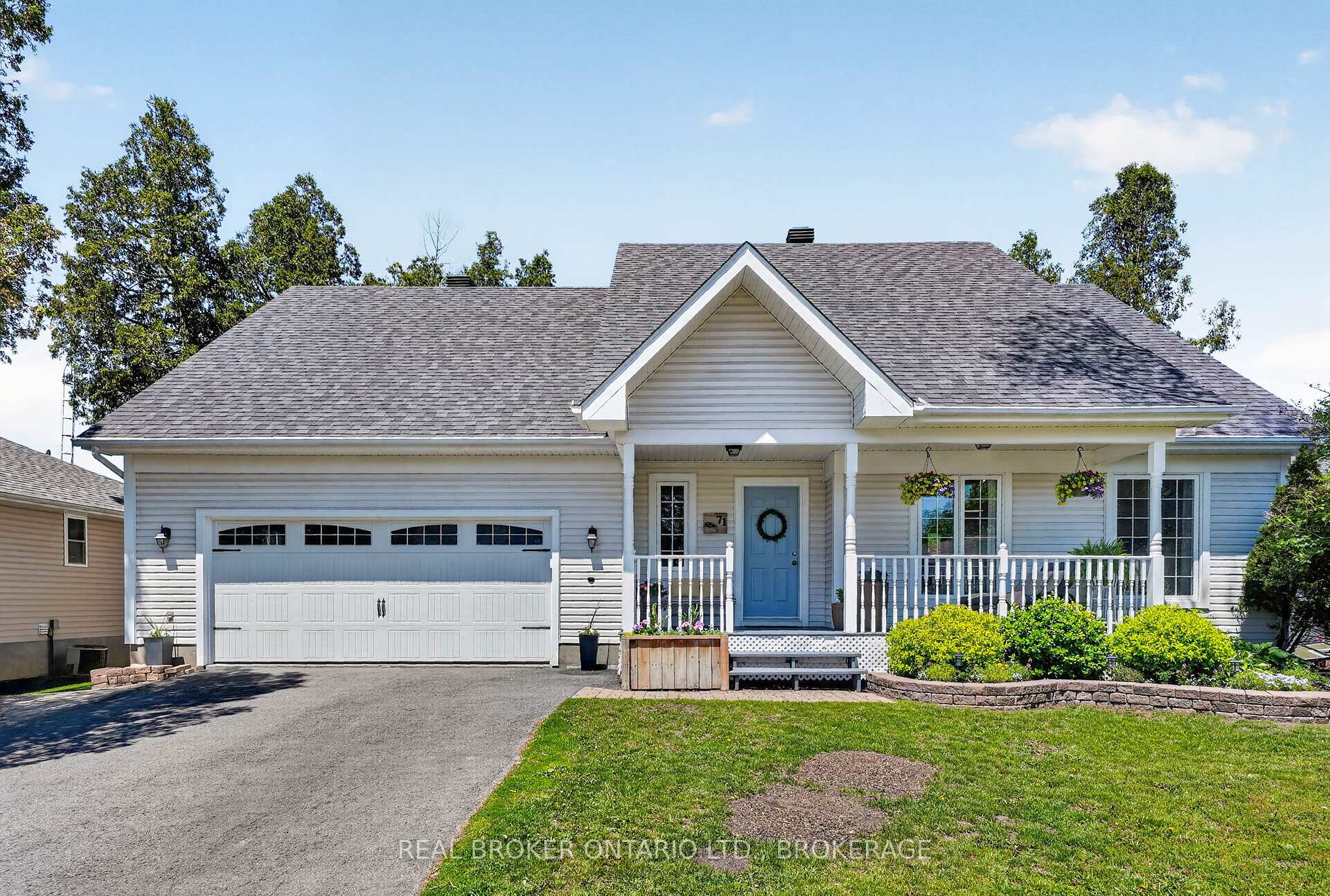 71 Hickory Street, South Stormont, ON K0C 1M0 — South Stormont, Ontario