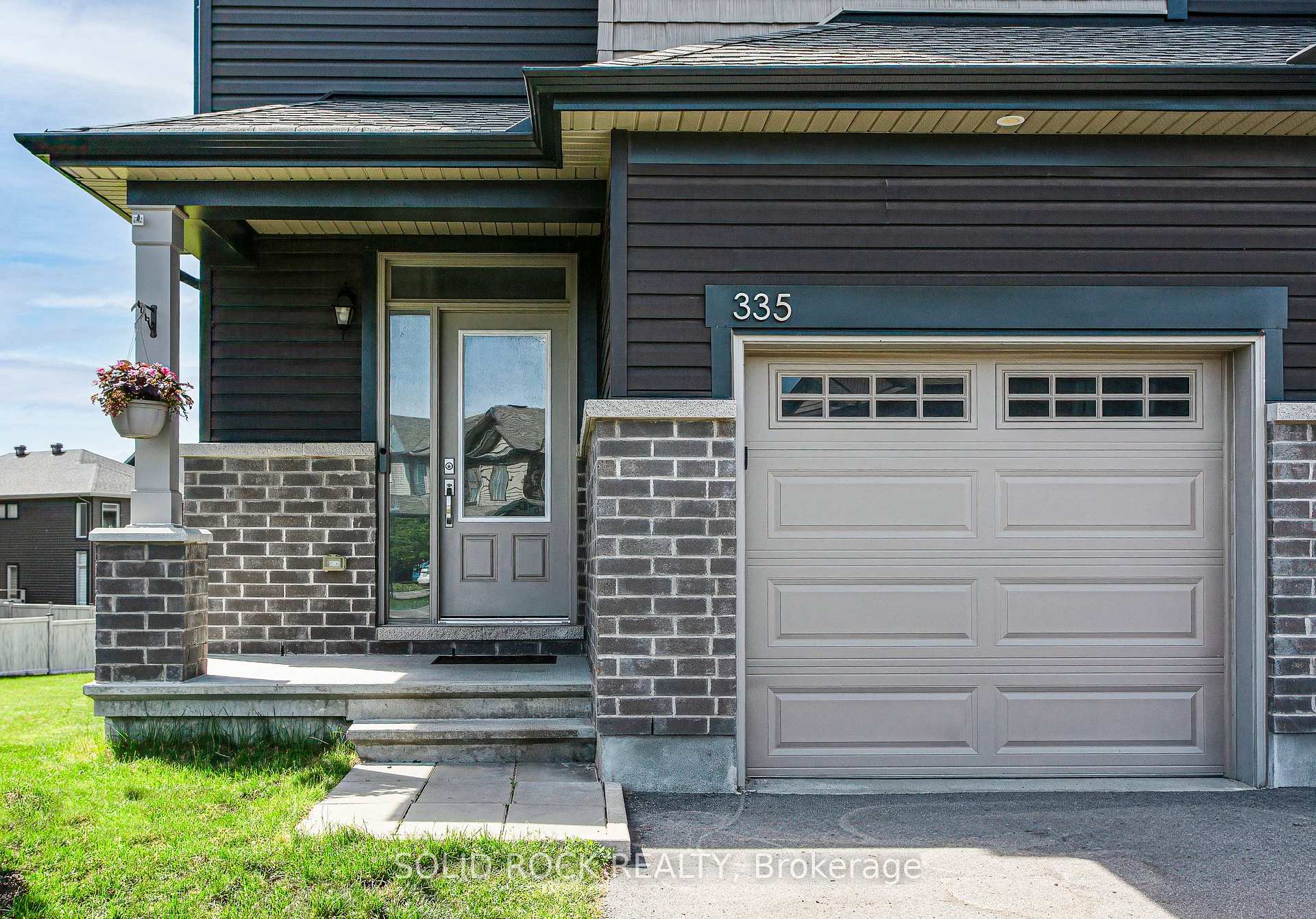 335 Grackle Street, Blossom Park - Airport and Area — photo 2 of 5