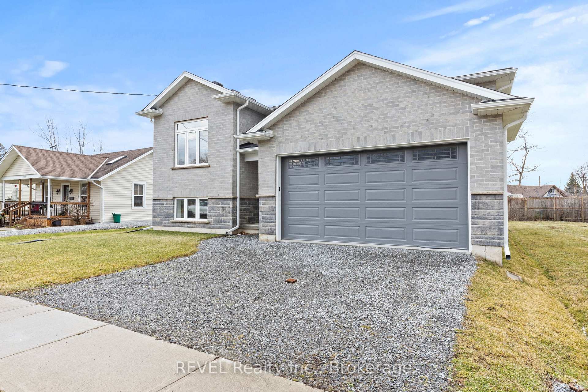 735 Dominion Road, Fort Erie — photo 2 of 5