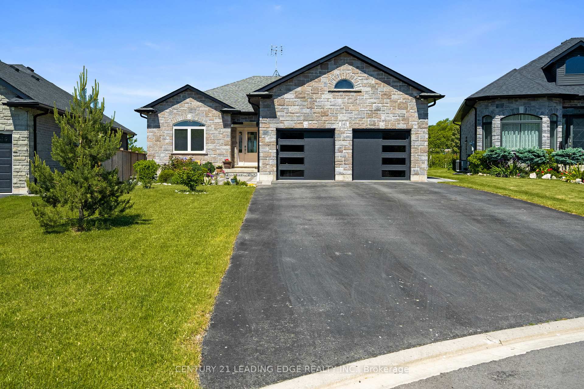 141 Hetram Court, Fort Erie — photo 4 of 5