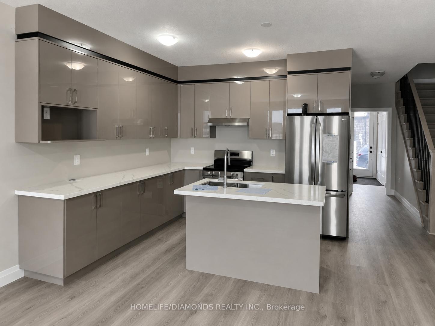 60 KEYSTONE Trail, Welland — photo 3 of 5