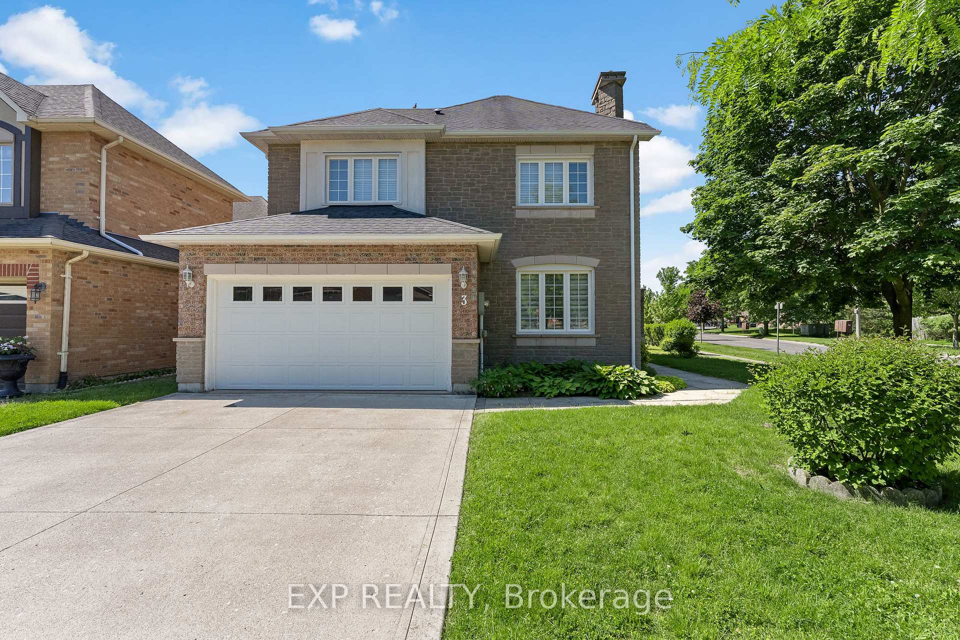 3 Madison Court E, Welland, ON L3C 7G3 — Welland, Ontario