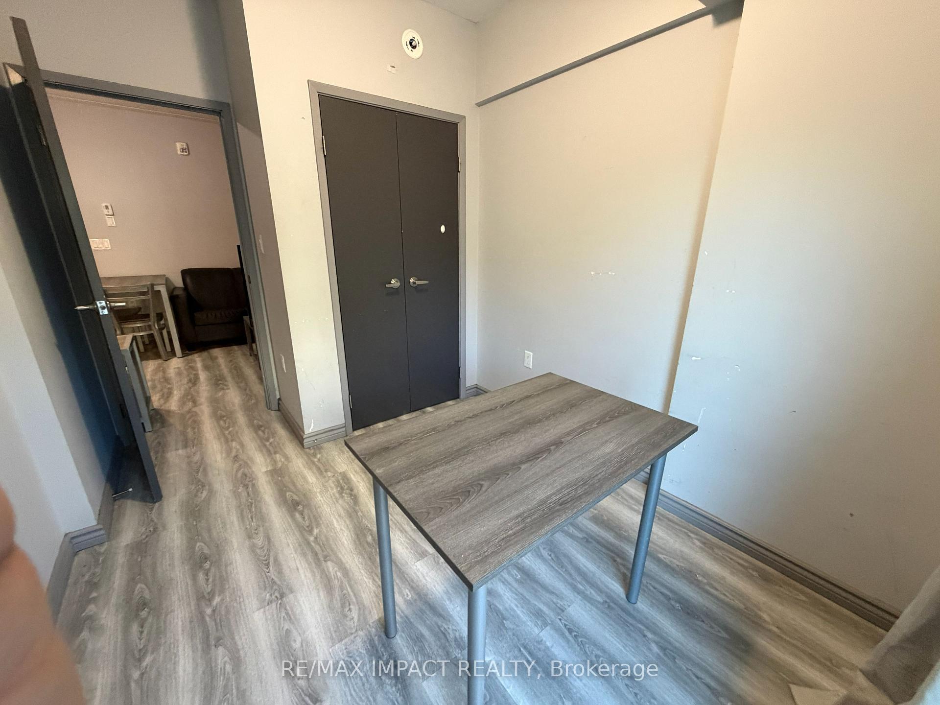 275 Larch Street B04, Waterloo — photo 3 of 5