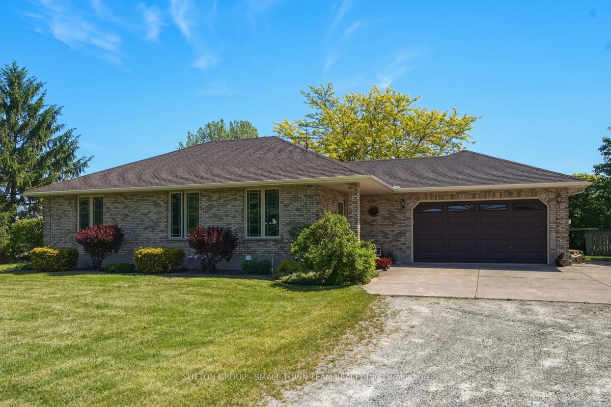 69612 Bronson Line, South Huron — photo 2 of 5