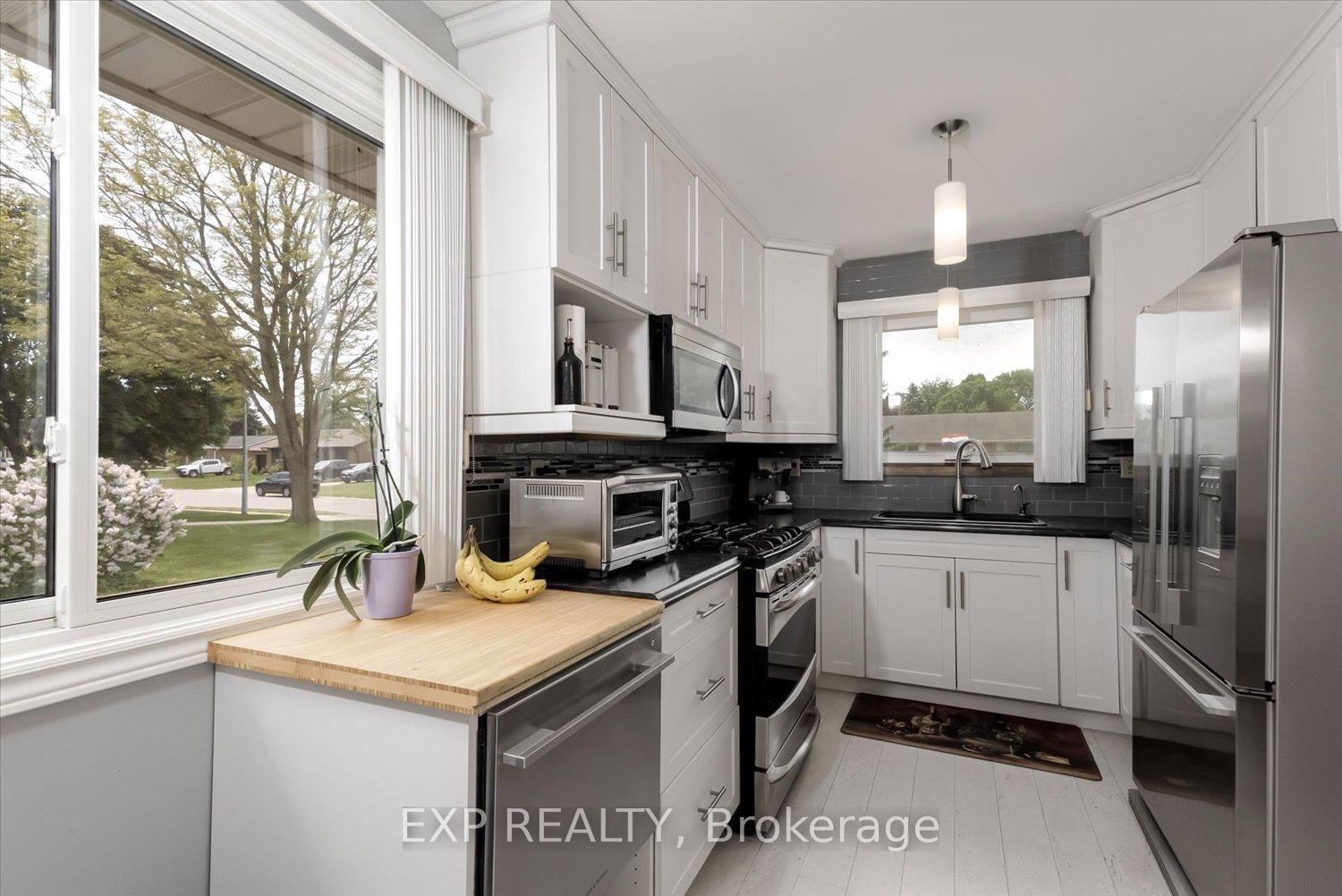 28 Denrich Avenue, Tillsonburg — photo 4 of 5