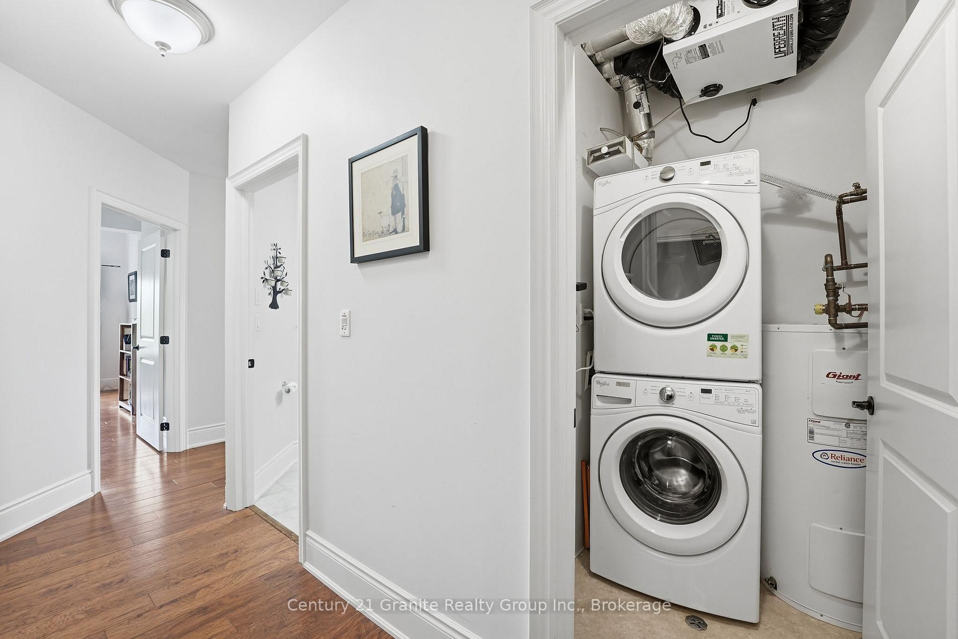 9 Newcastle Street 303, Minden Hills — photo 4 of 5