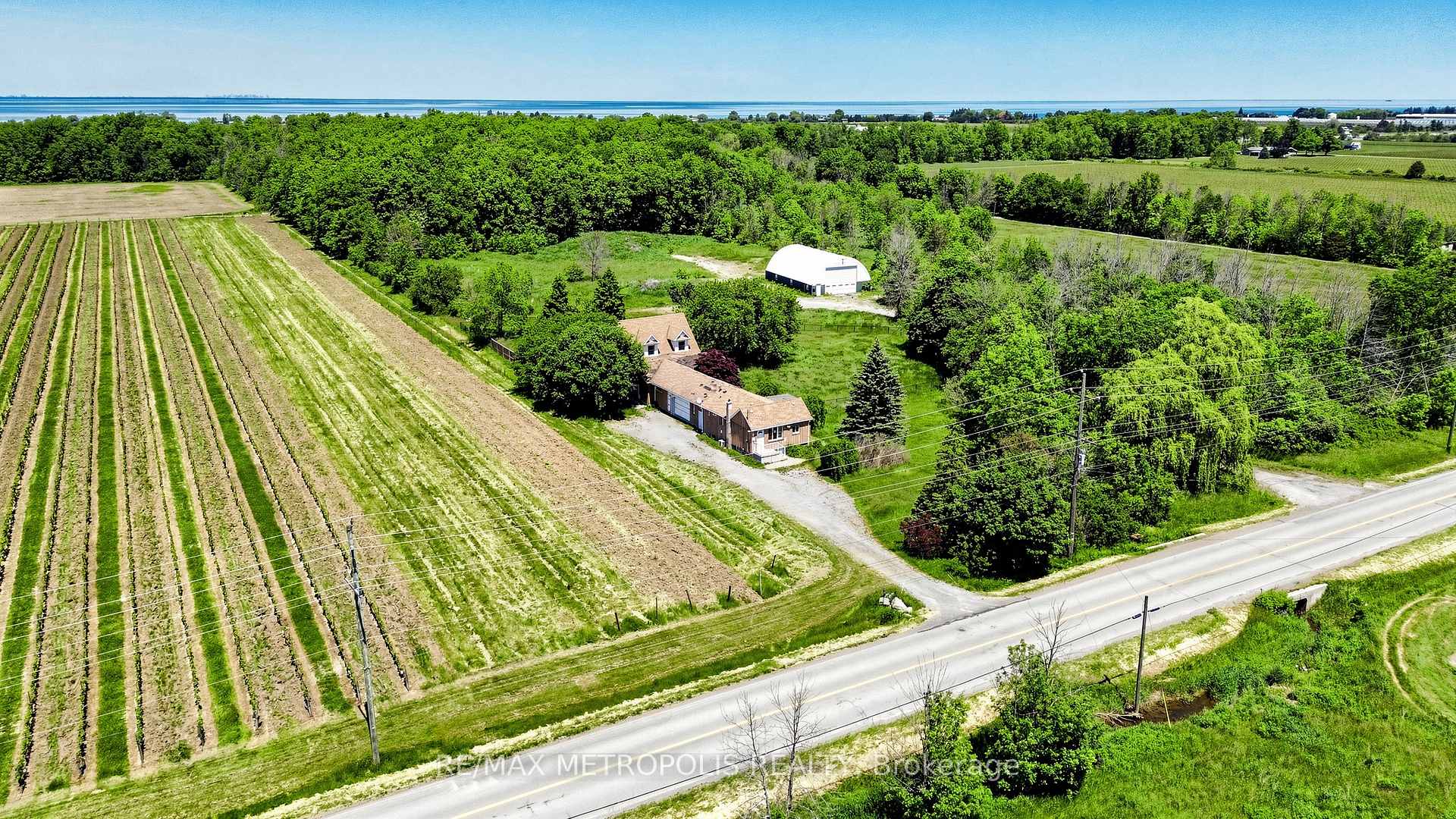 3949 Greenlane Road, Lincoln, ON L0R 1B1 — Lincoln, Ontario