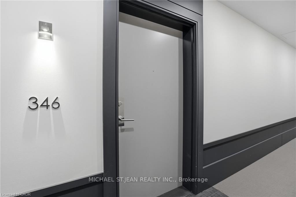 16 Concord Place 346, Grimsby — photo 4 of 5