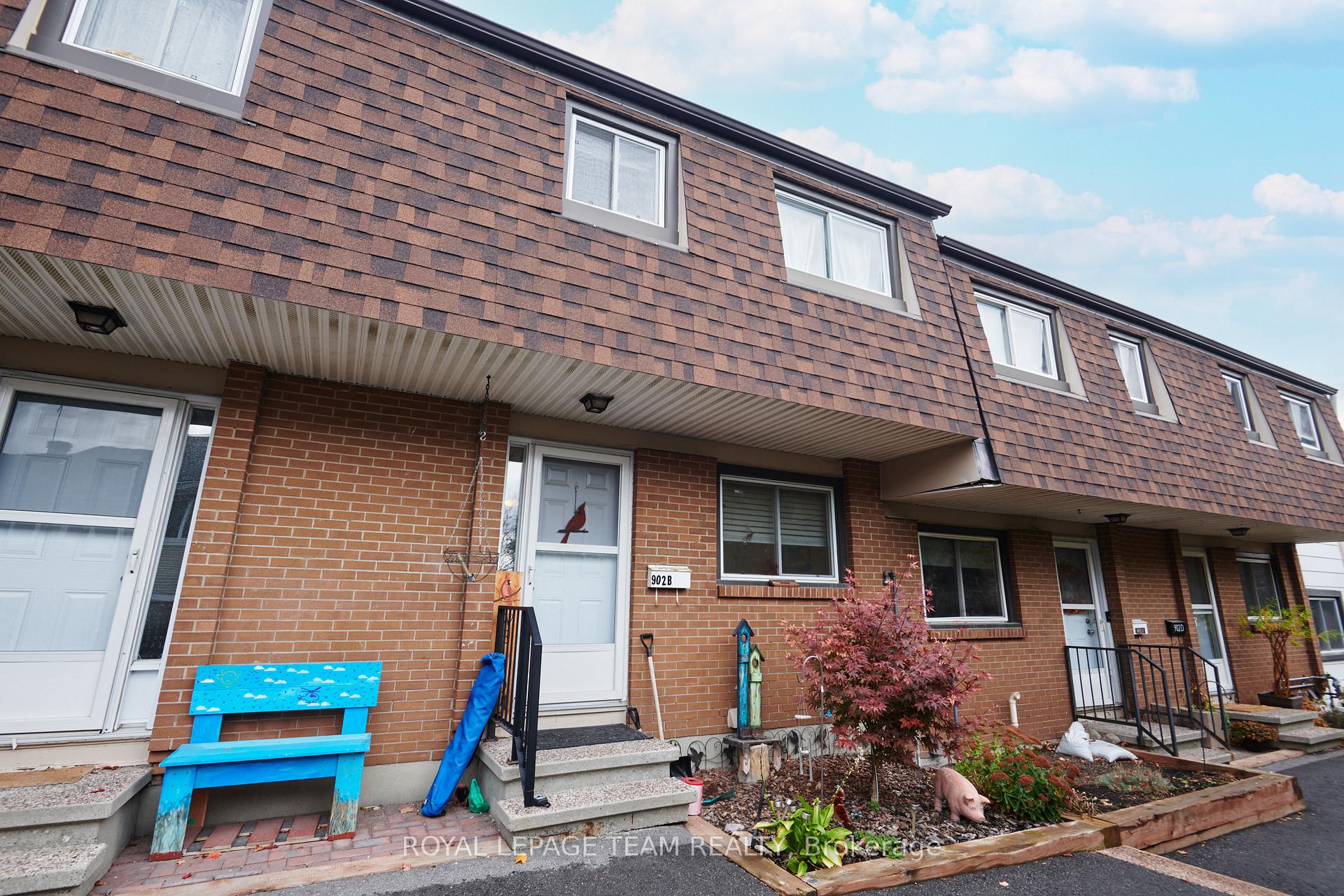902 Elmsmere Road B, Beacon Hill North - South and Area, ON K1J 7T6 — Beacon Hill North - South and Area, Ontario