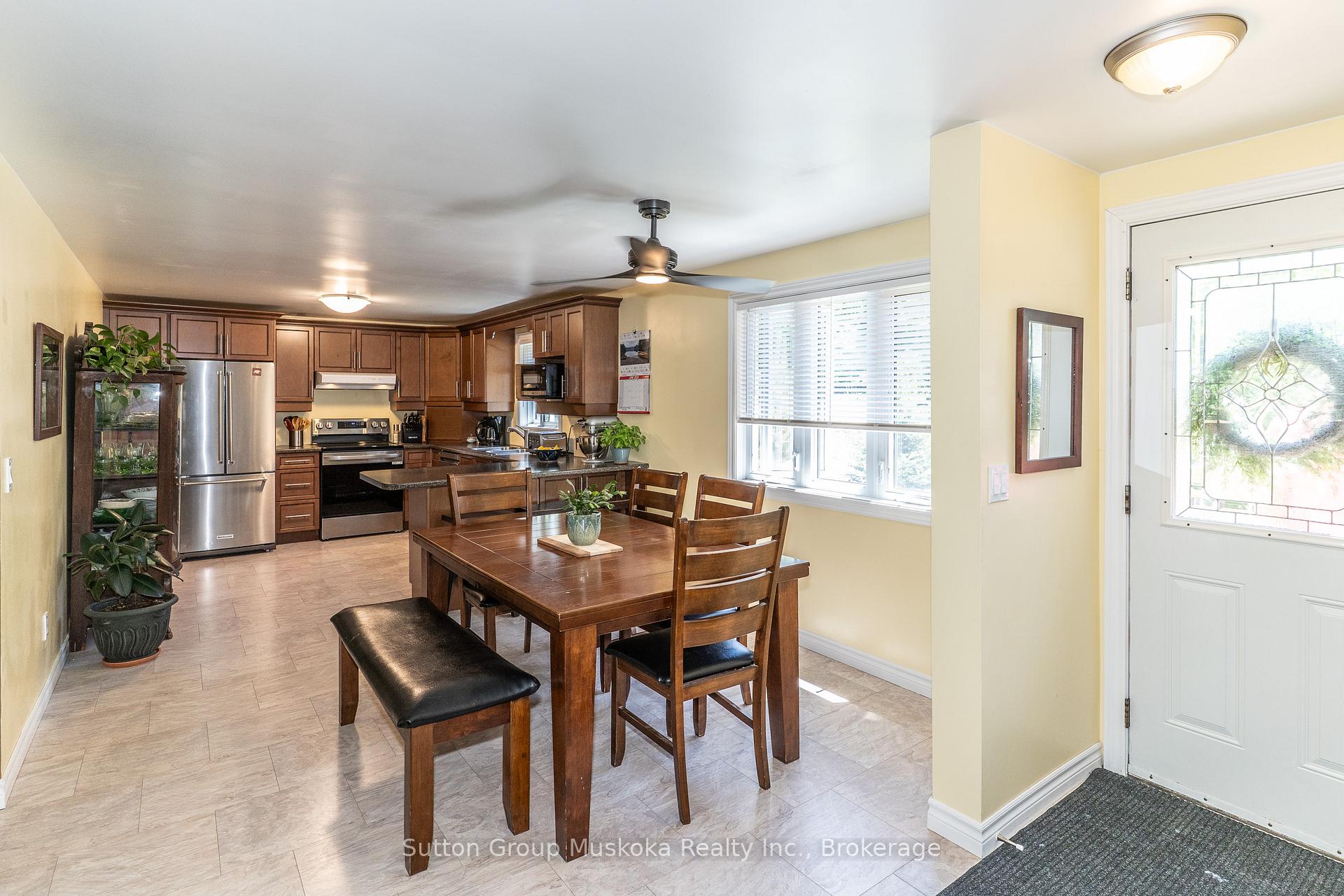 1467 North Mary Lake Road, Huntsville — photo 4 of 5