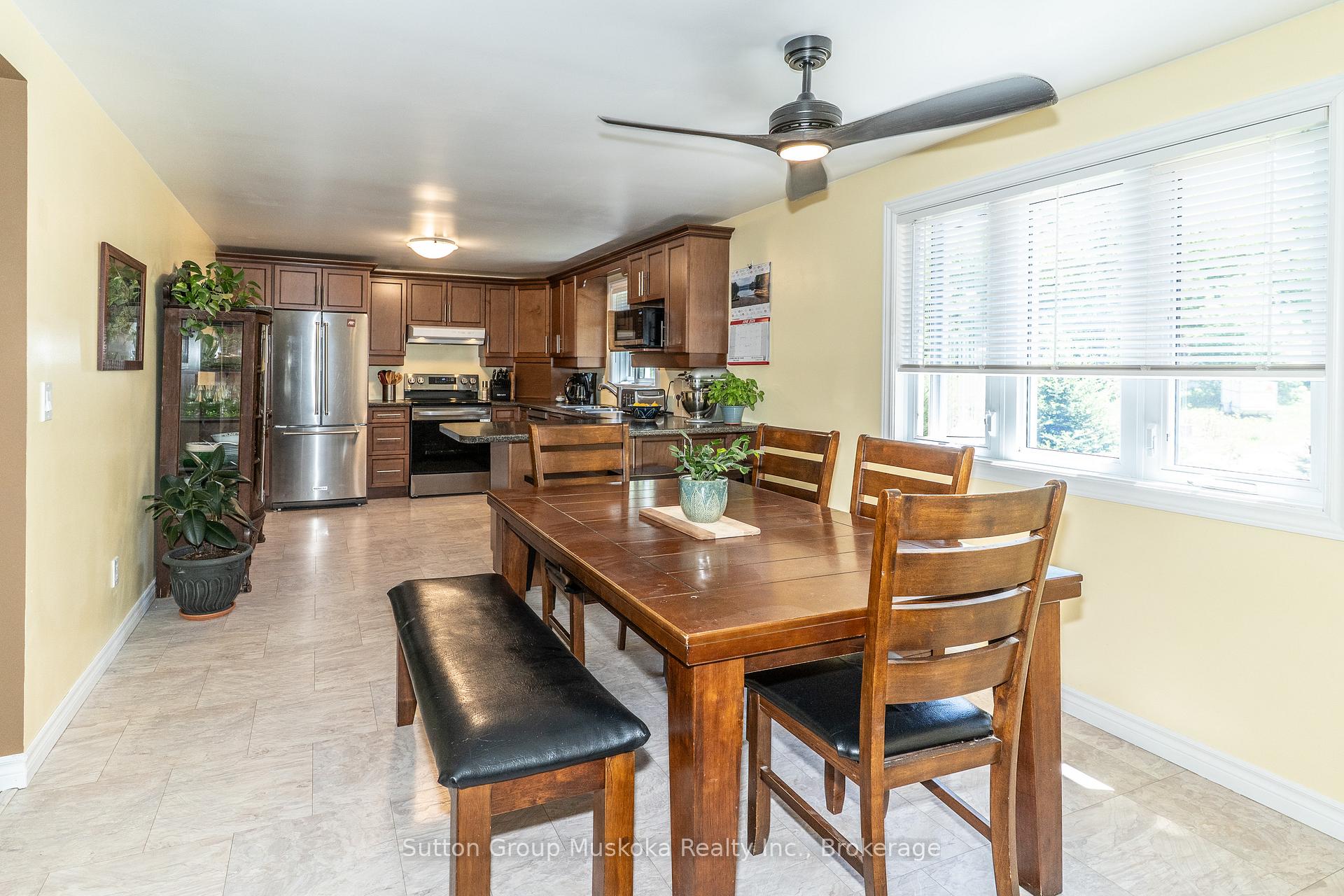 1467 North Mary Lake Road, Huntsville — photo 5 of 5