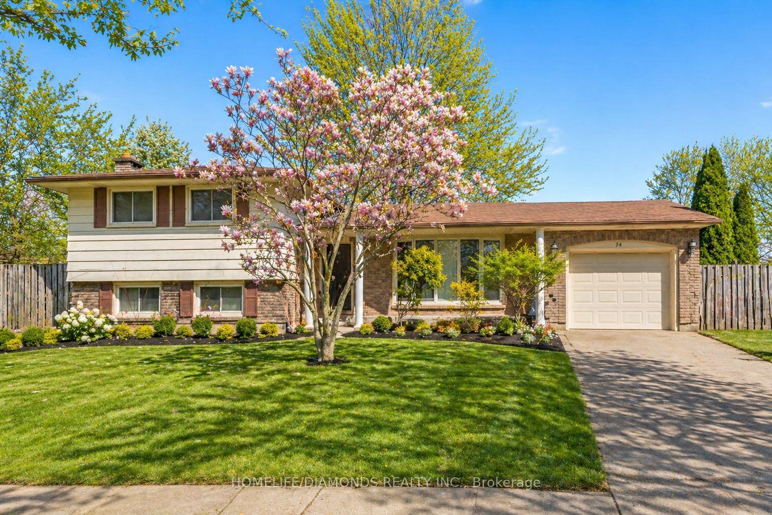 74 Macoomb Drive, Welland, ON L3C 5T9 — Welland, Ontario