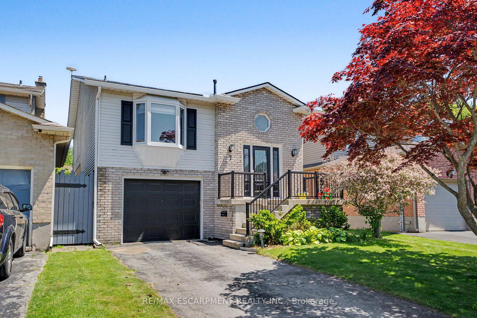 7 Rembrandt Drive, Grimsby, ON L3M 4Z6 — Grimsby, Ontario