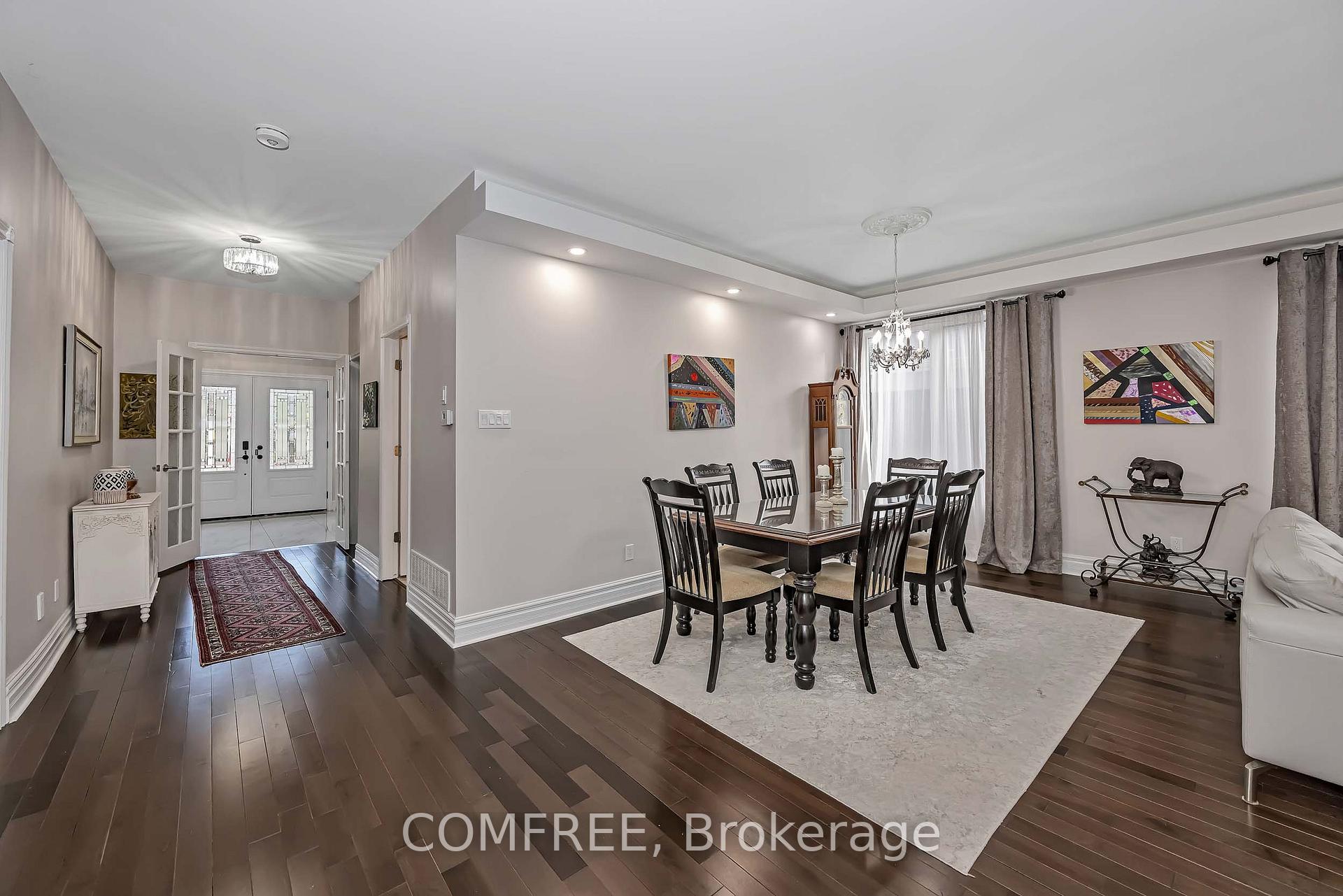 1385 McMahon Avenue, Blossom Park - Airport and Area — photo 5 of 5