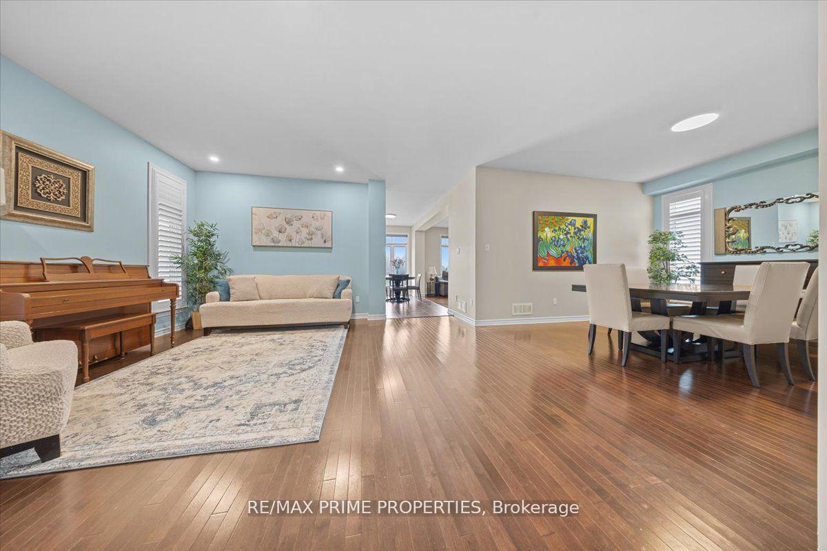 816 Azure Street, Orleans - Cumberland and Area — photo 5 of 5