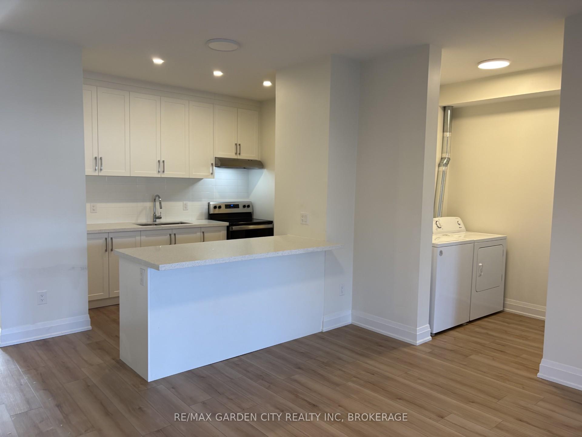 103 Southworth Street N 103B, Welland — photo 2 of 5