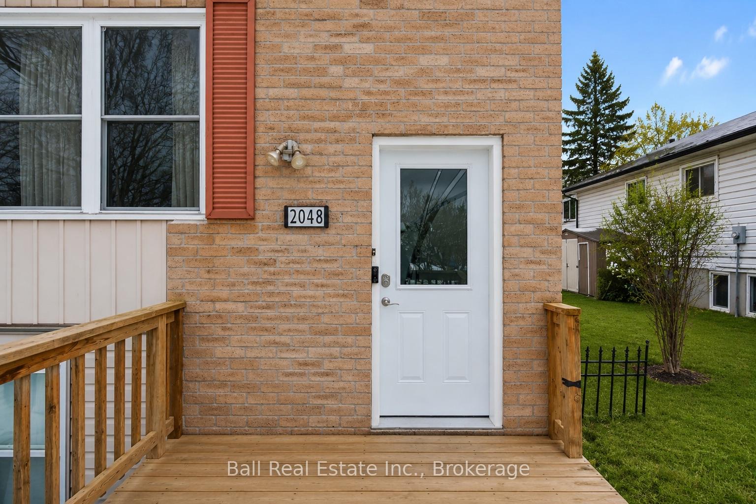 2048 Walker Avenue, Peterborough — photo 3 of 5