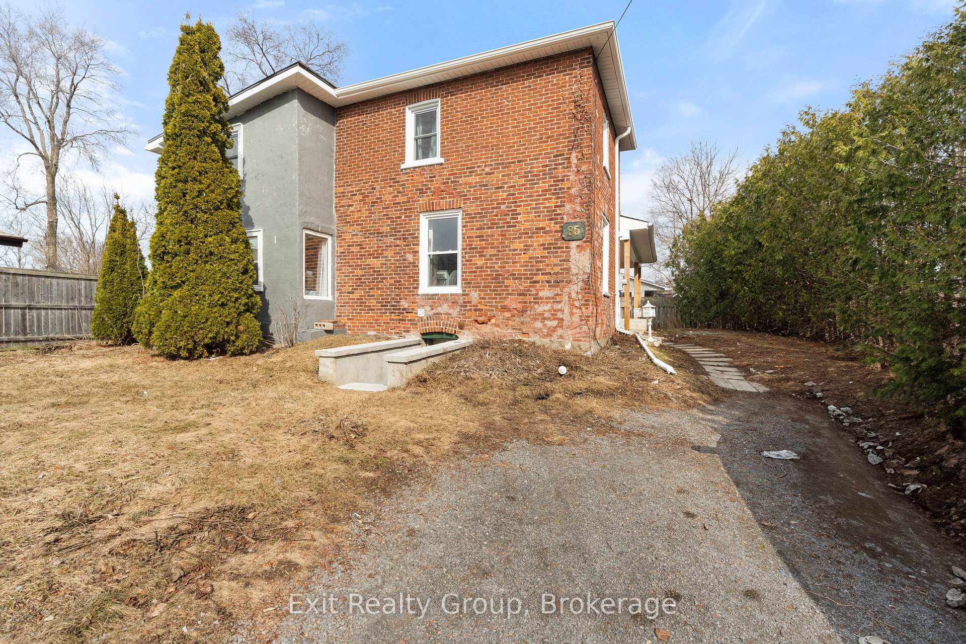 85 Lemoine Street, Belleville — photo 4 of 5