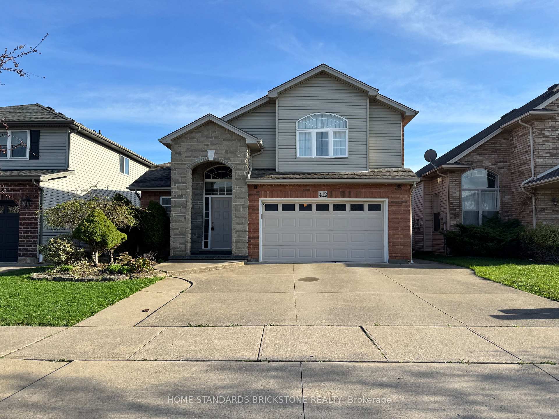 412 Autumn Crescent, Welland — photo 2 of 5