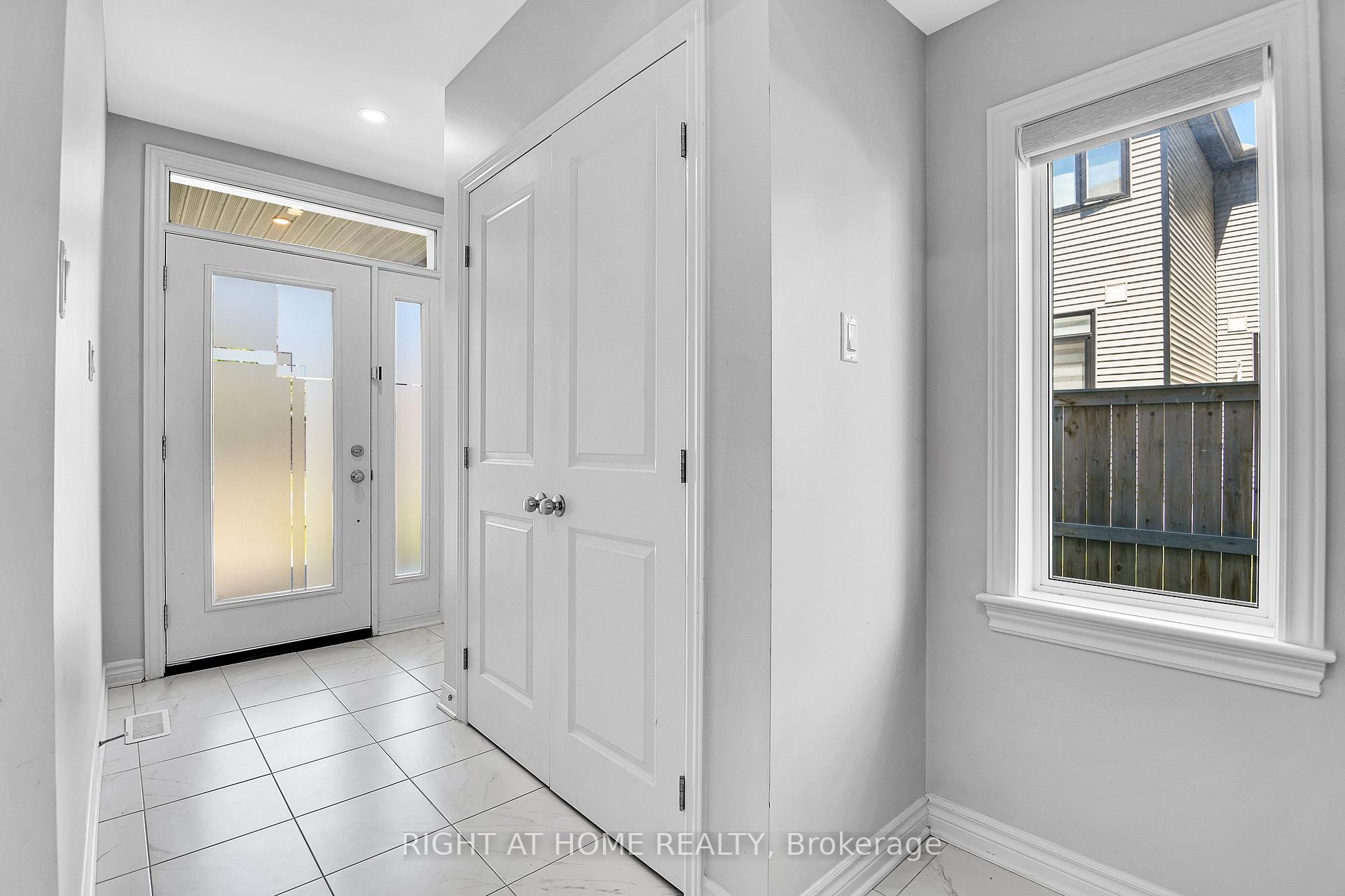 45 Mandevilla Crescent, Blossom Park - Airport and Area — photo 4 of 5