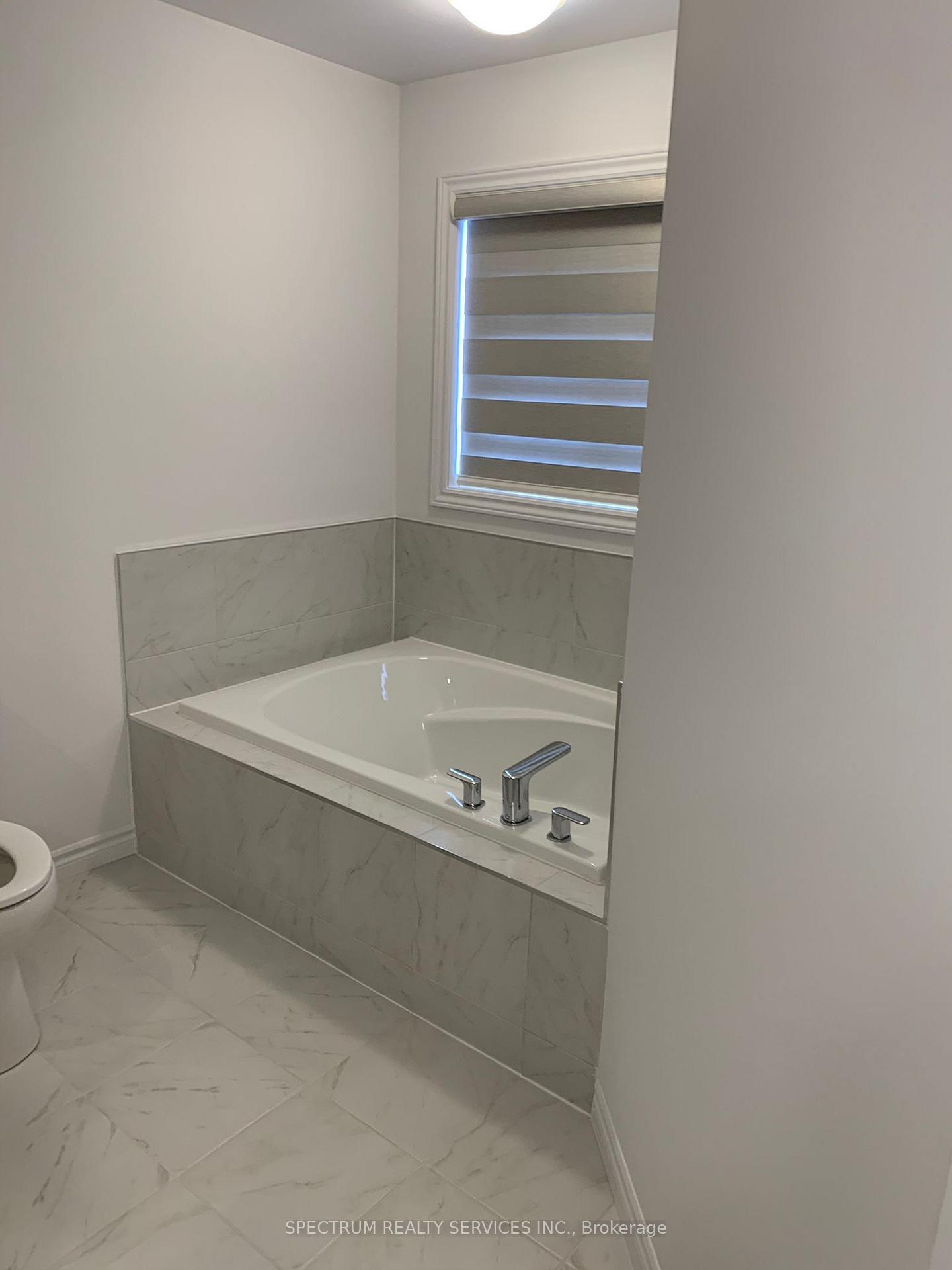 41 Ladd Avenue, Brantford — photo 3 of 5