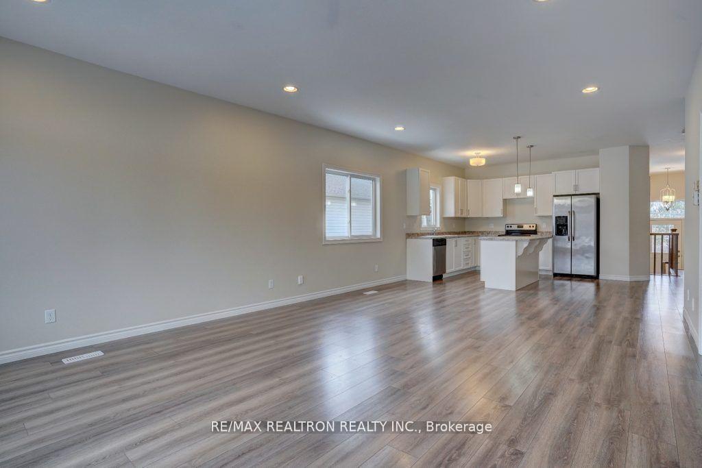346 Cannifton Road N, Belleville — photo 2 of 5