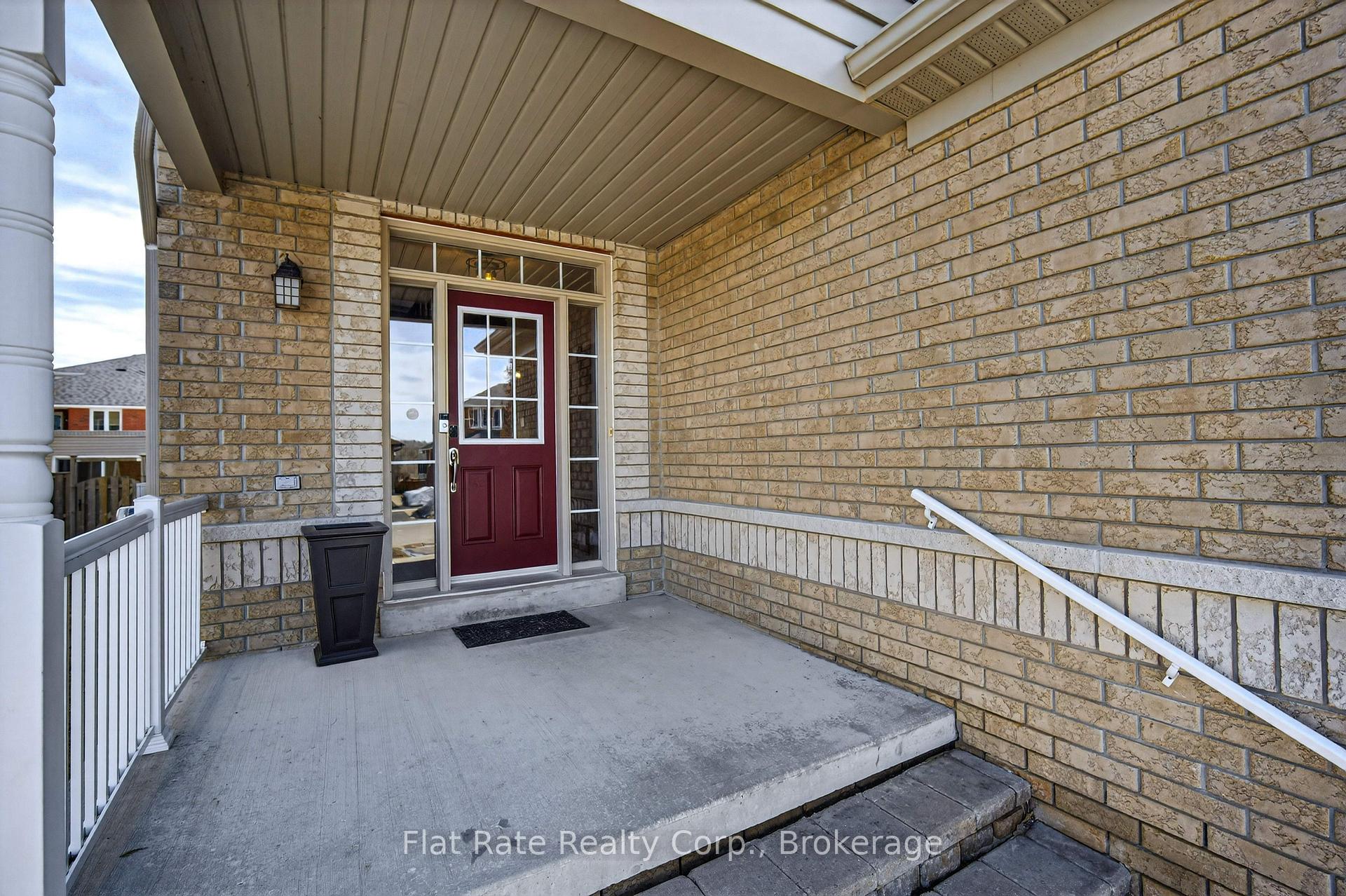 1570 Scollard Crescent, Peterborough — photo 4 of 5