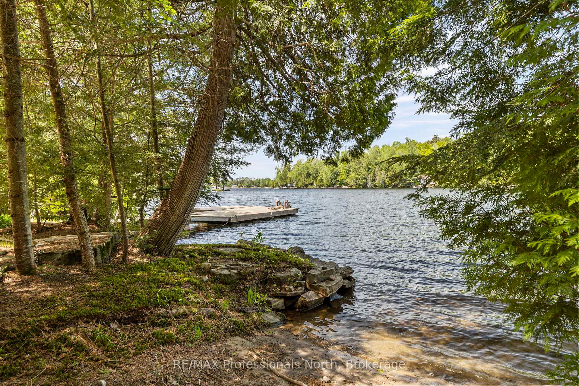 1106-1 E Oxbow Lake Road, Lake of Bays — photo 3 of 5