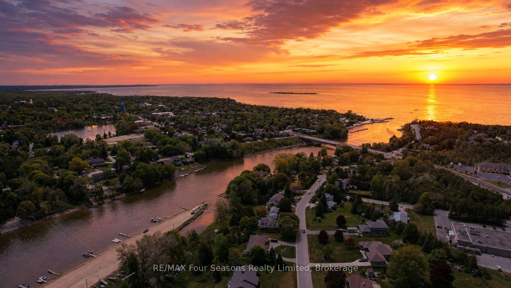 229 S Rankin Street, Saugeen Shores, ON N0H 2L0 — Saugeen Shores, Ontario