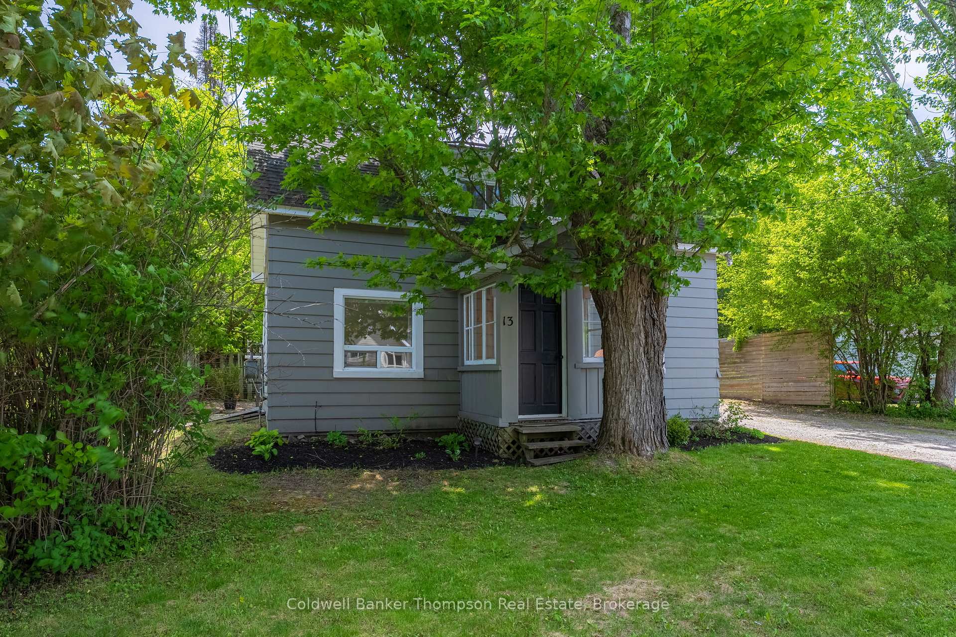 13 Johanna Street, Huntsville — photo 2 of 5