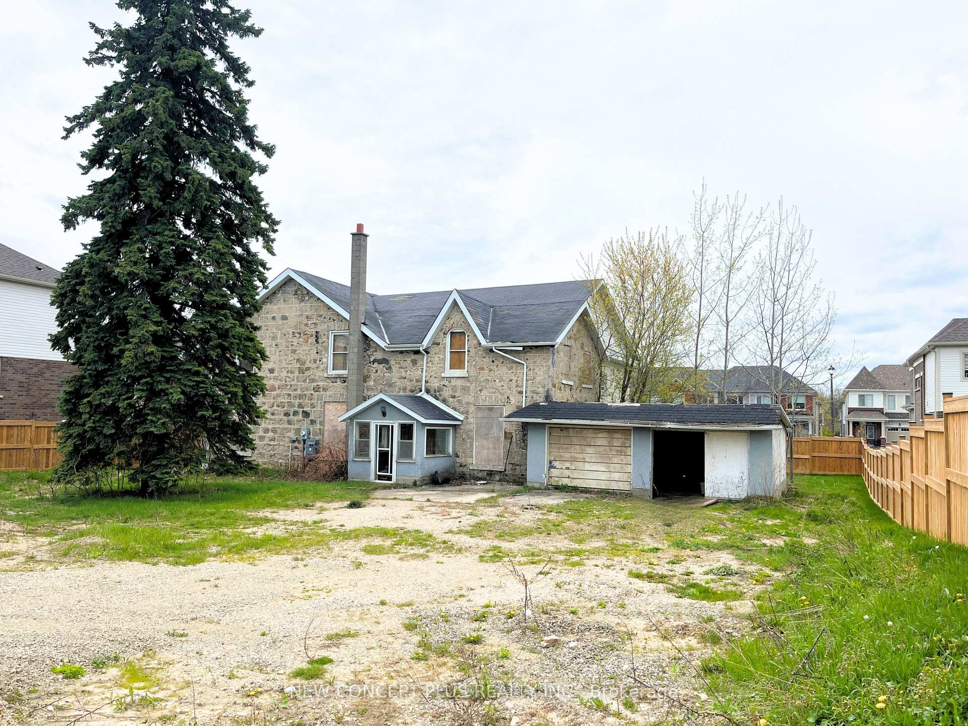 219 Farley Road, Centre Wellington, ON N1M 0J9 — Centre Wellington, Ontario