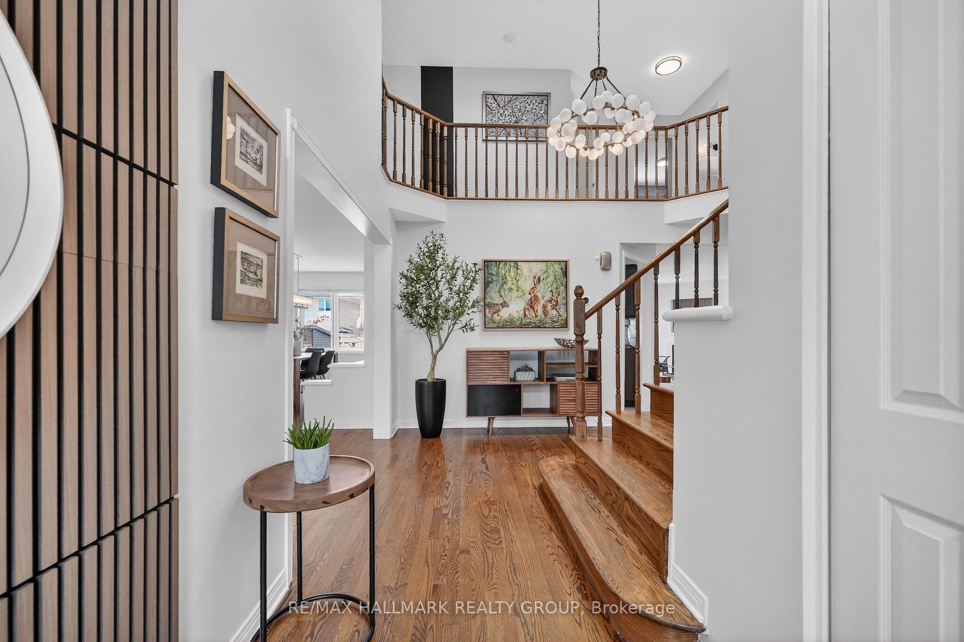 1091 Charest Way, Orleans - Cumberland and Area — photo 3 of 5