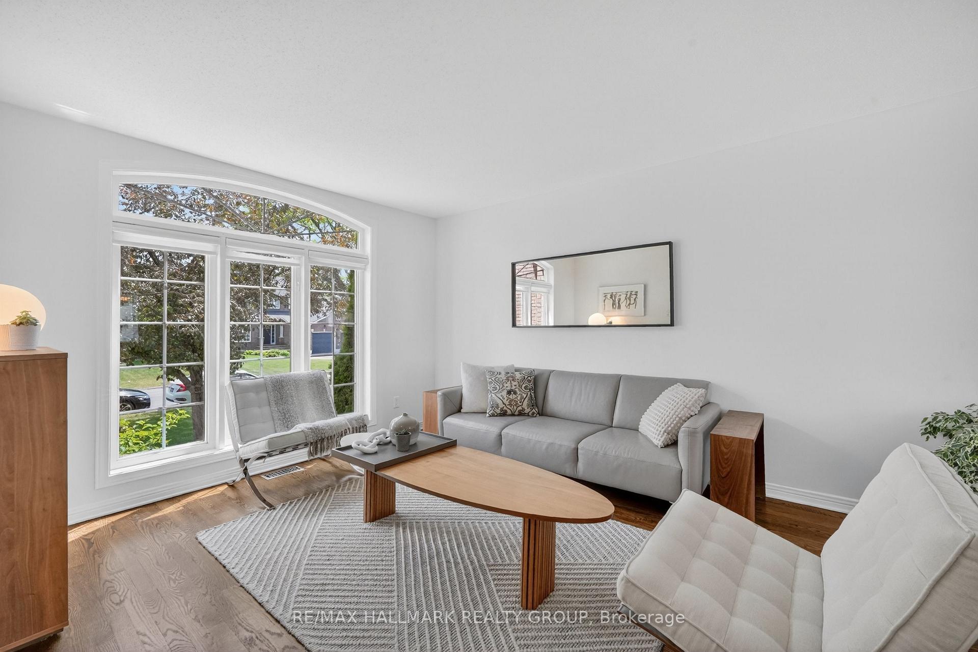 1091 Charest Way, Orleans - Cumberland and Area — photo 5 of 5