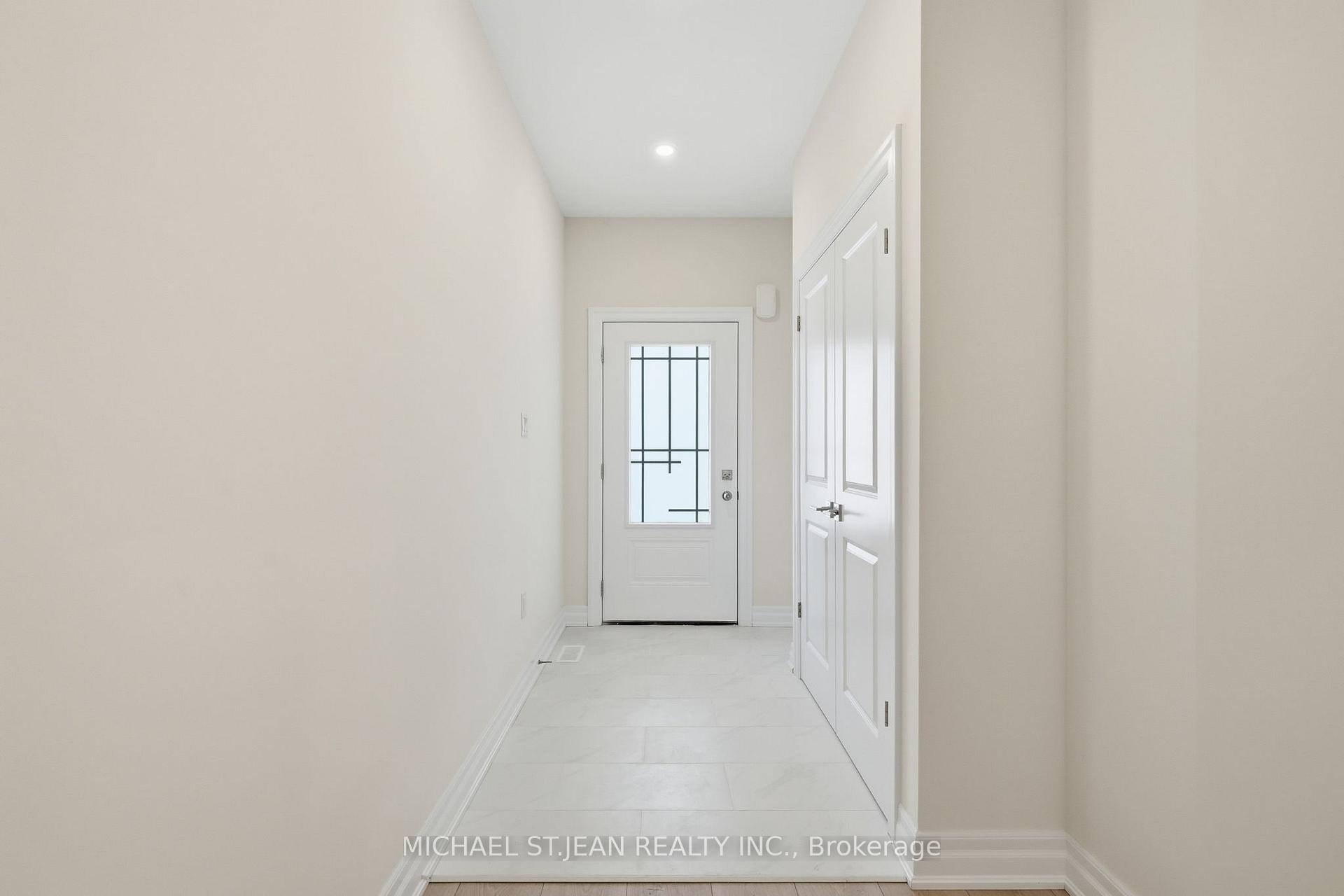 112 Forks Road E, Welland — photo 5 of 5