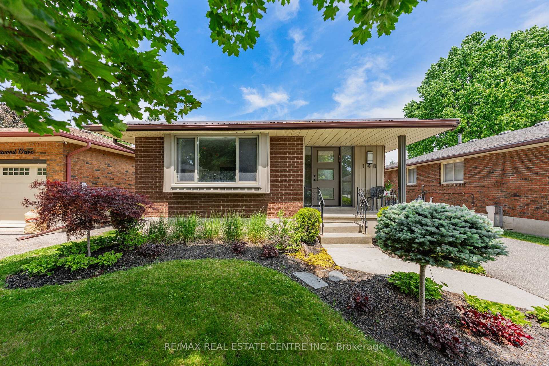 148 Wedgewood Drive, Cambridge — photo 3 of 5