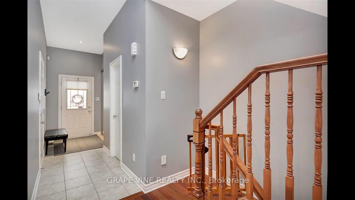 137 Marrissa Avenue, Beacon Hill North - South and Area — photo 2 of 5