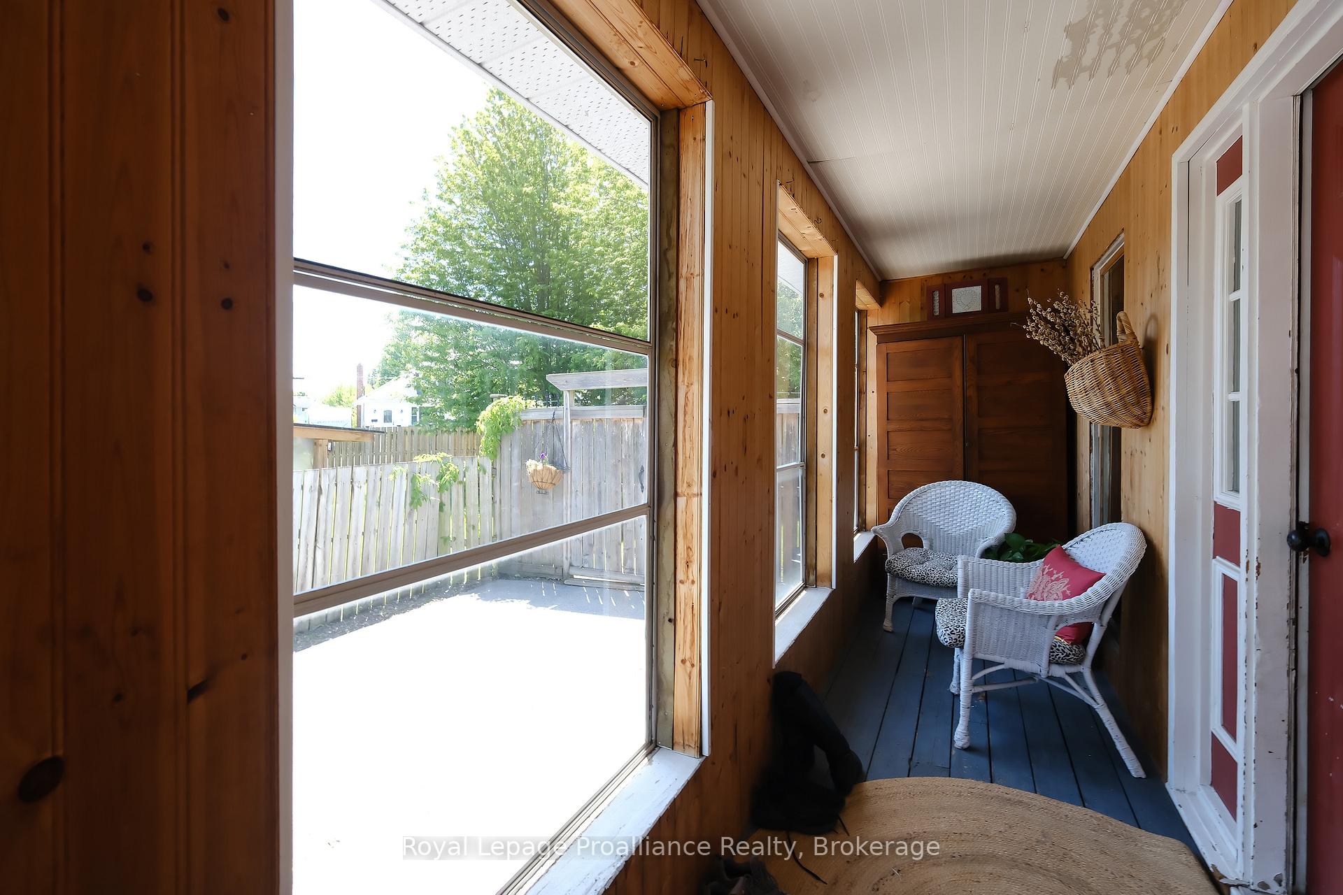 44 Ponton Street, Belleville — photo 5 of 5