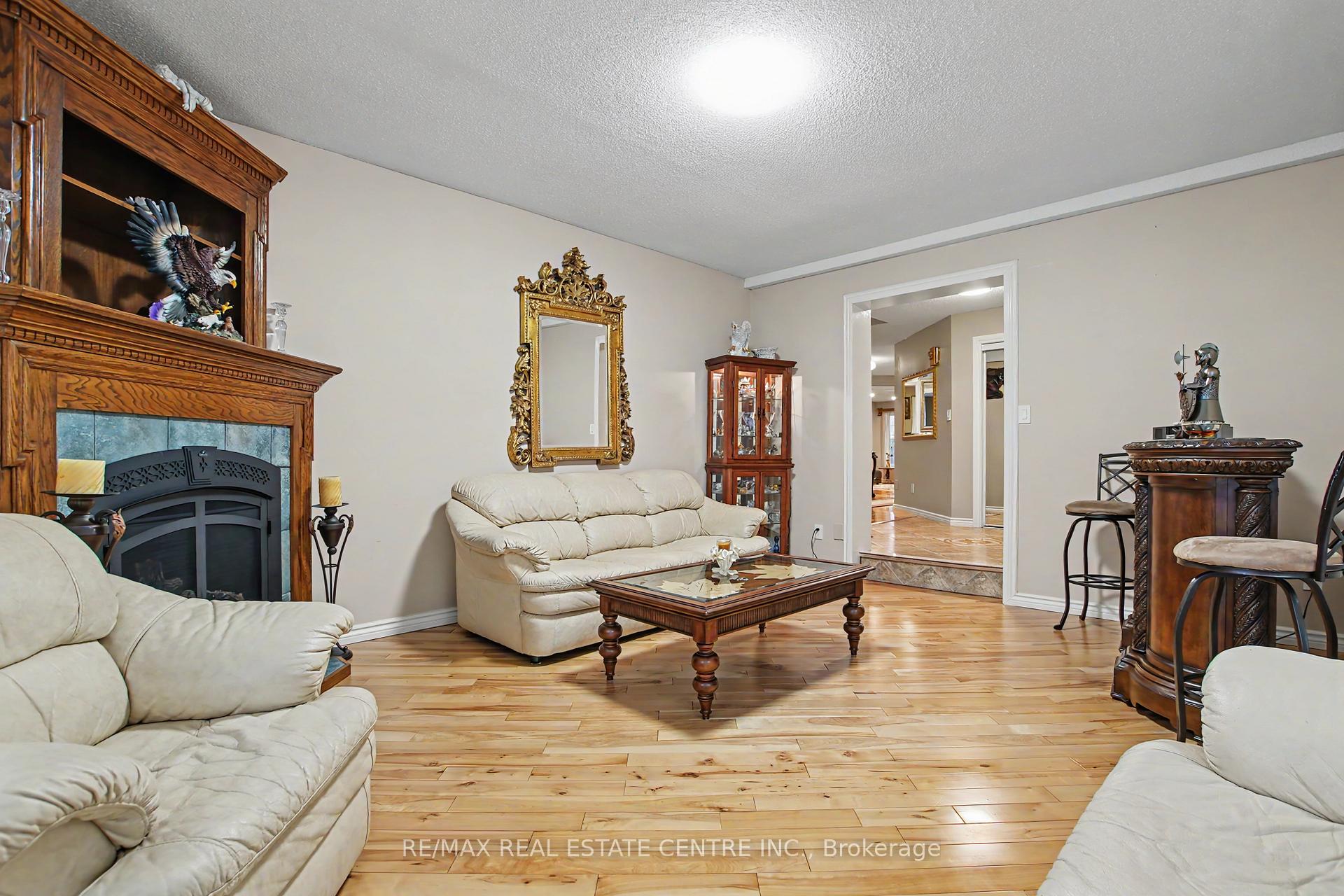 342 Saginaw Parkway, Cambridge — photo 5 of 5