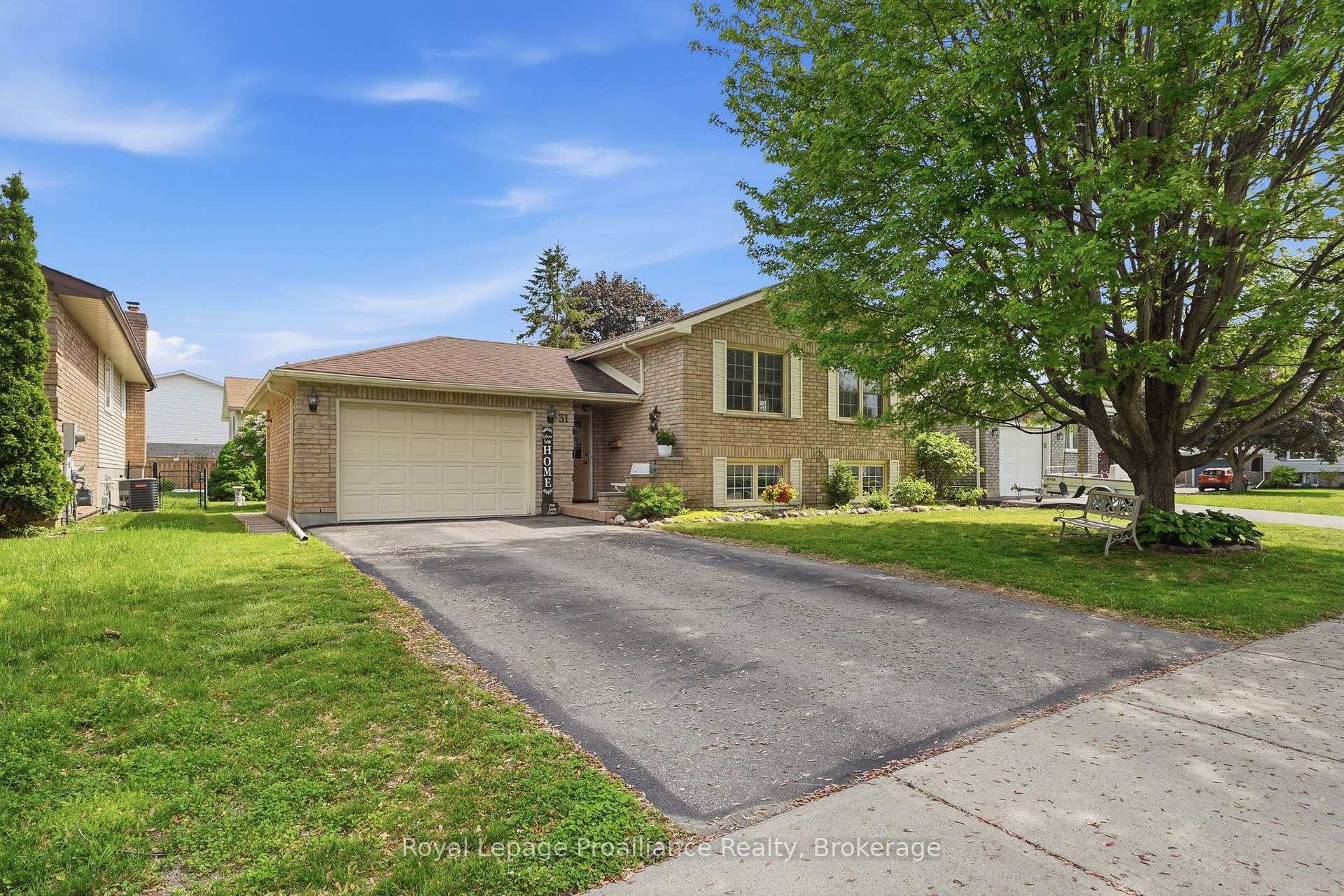 31 Springbrook Crescent, Belleville, ON K8P 5B9 — Belleville, Ontario