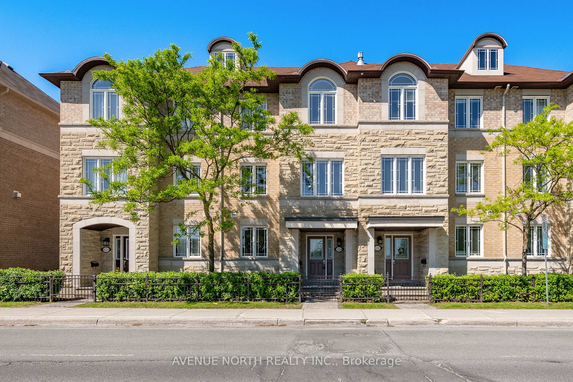 122B Centrepointe Drive, South of Baseline to Knoxdale, ON K2G 6B1 — South of Baseline to Knoxdale, Ontario